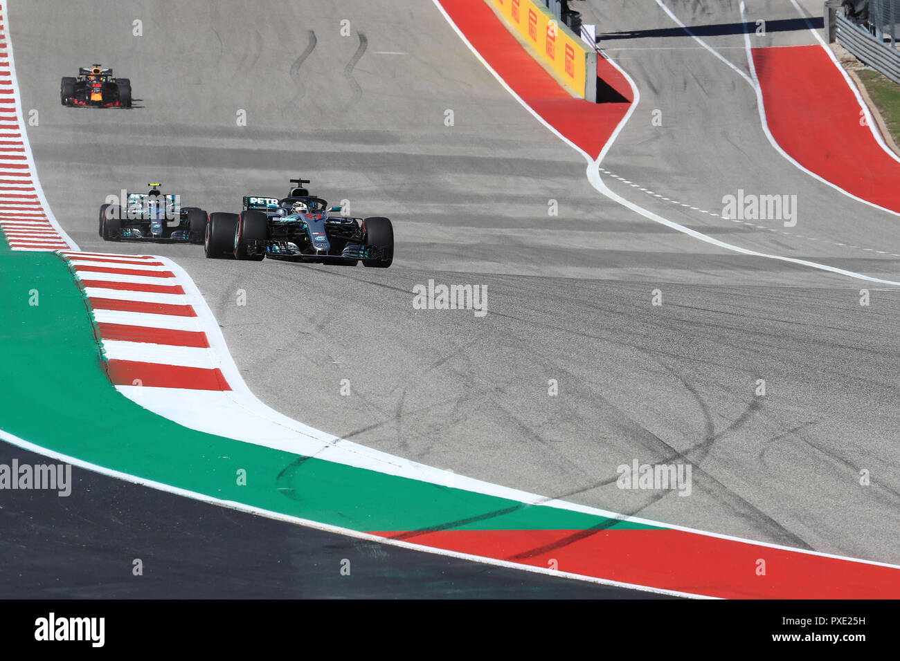21 octobre 2018, le circuit des Amériques, Austin, USA ; Grand Prix de Formule 1 des États-Unis, jour de la course ; Mercedes AMG Petronas Motorsport, Lewis Hamilton à la fin de la ligne droite Banque D'Images