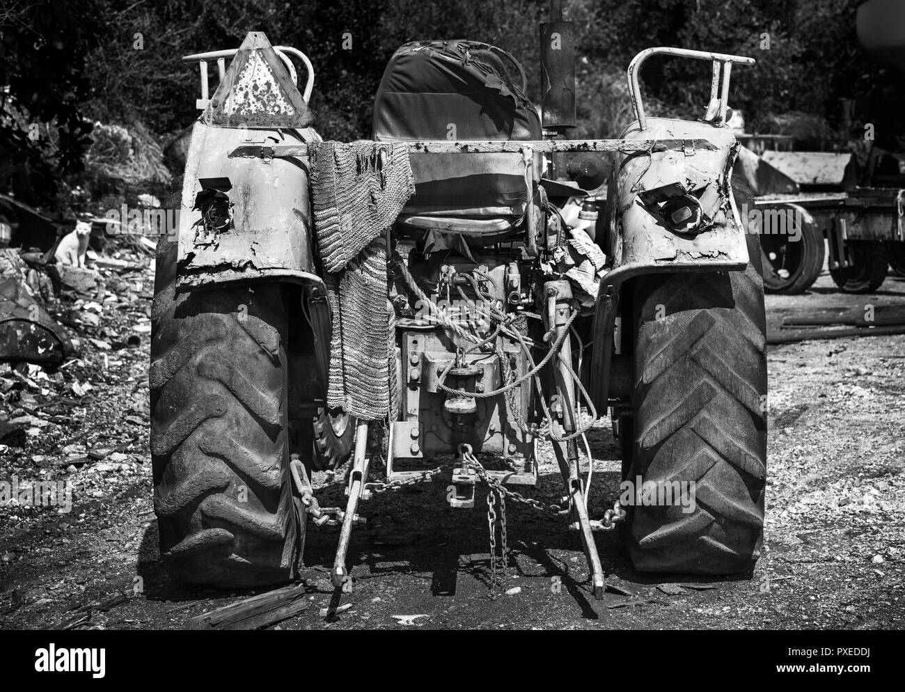 Vieux Tracktor à Alonissos, Sporades du Nord de la Grèce. Banque D'Images