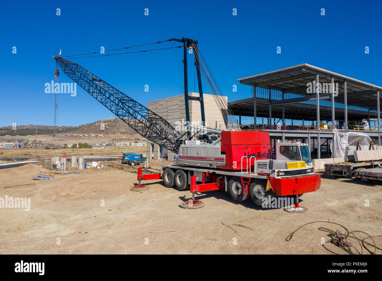 Construction crane at construction site Banque D'Images