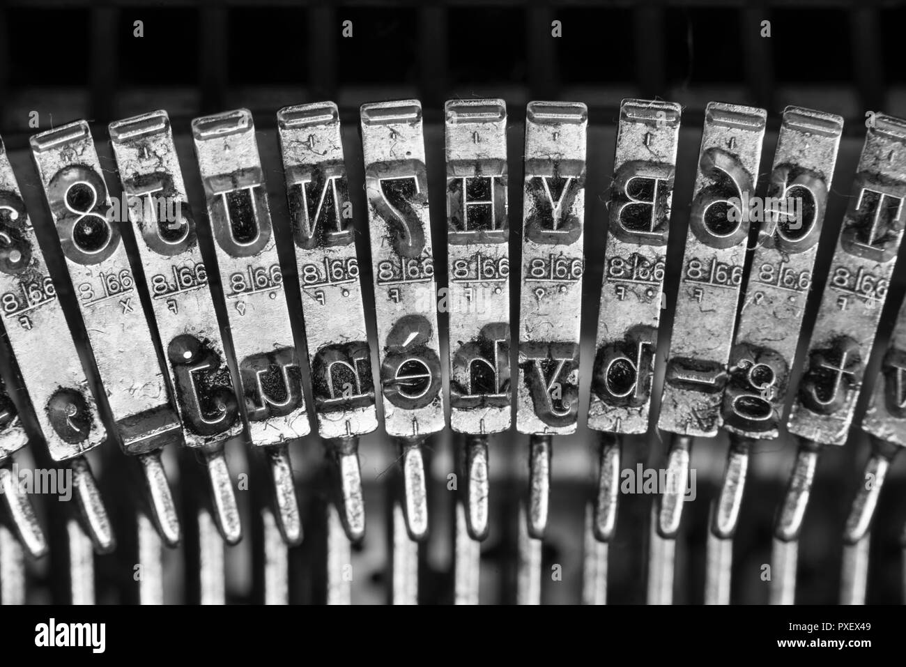 Close up of les lettres sur une vieille machine à écrire Banque D'Images