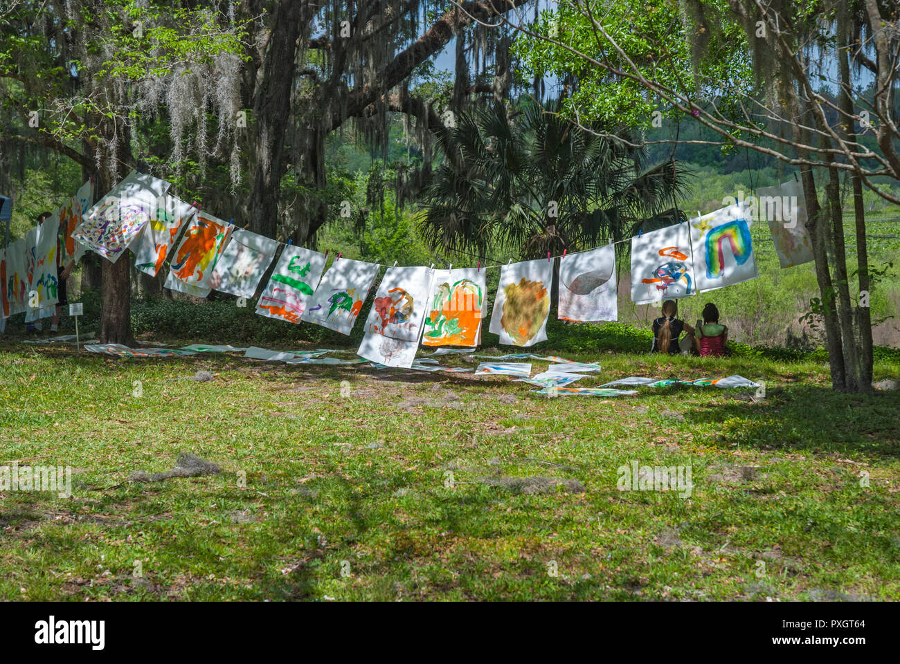 Jardin de printemps festival en Floride Nord--d'art des enfants sur l'affichage. Banque D'Images