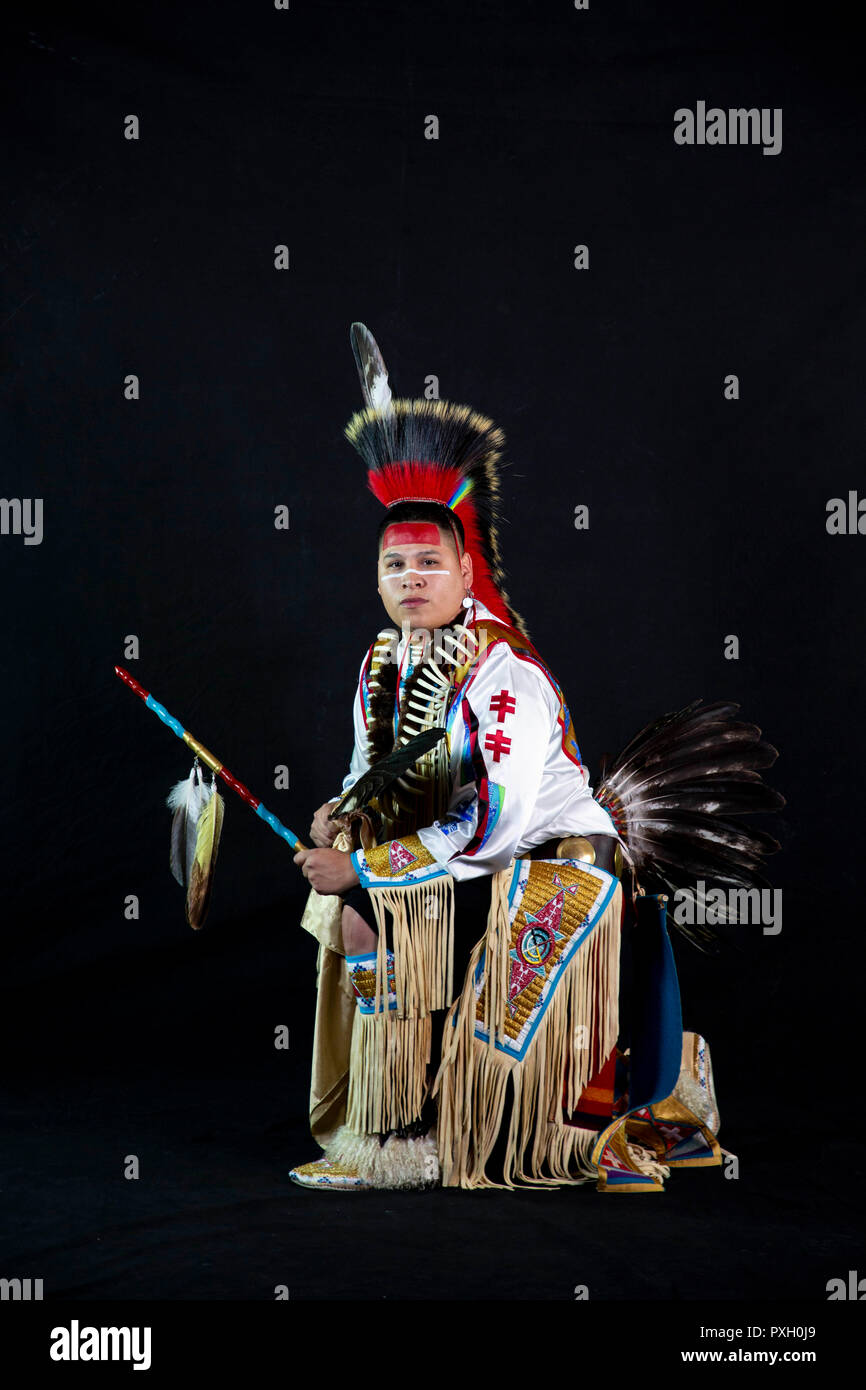 Native American Sioux lakotas en costume traditionnel Banque D'Images