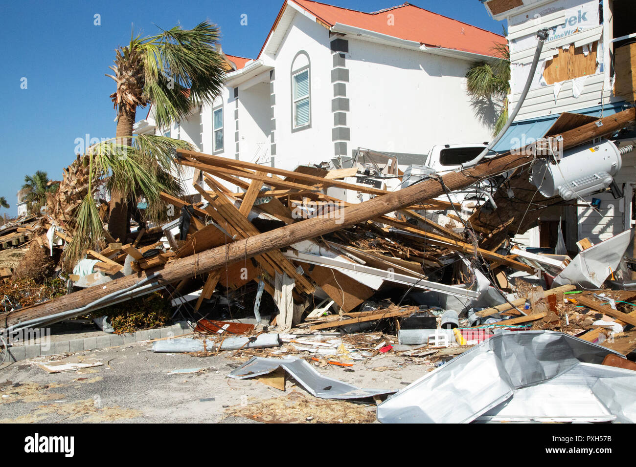 Mexique Beach (Floride), 18 octobre 2018 - les dommages de foyers et d'entreprises au Mexique Beach après l'ouragan Michael a déferlé sur la ville. Les vents extrêmes et des ondes de tempête détruit les foyers et les entreprises le long de la côte. La CPS. Andrea Serhan/CAISE Banque D'Images