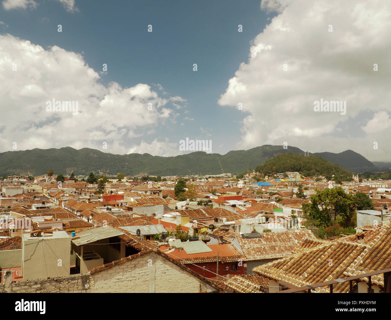 Donnant sur San Cristobal de las Casas, Mexique Banque D'Images