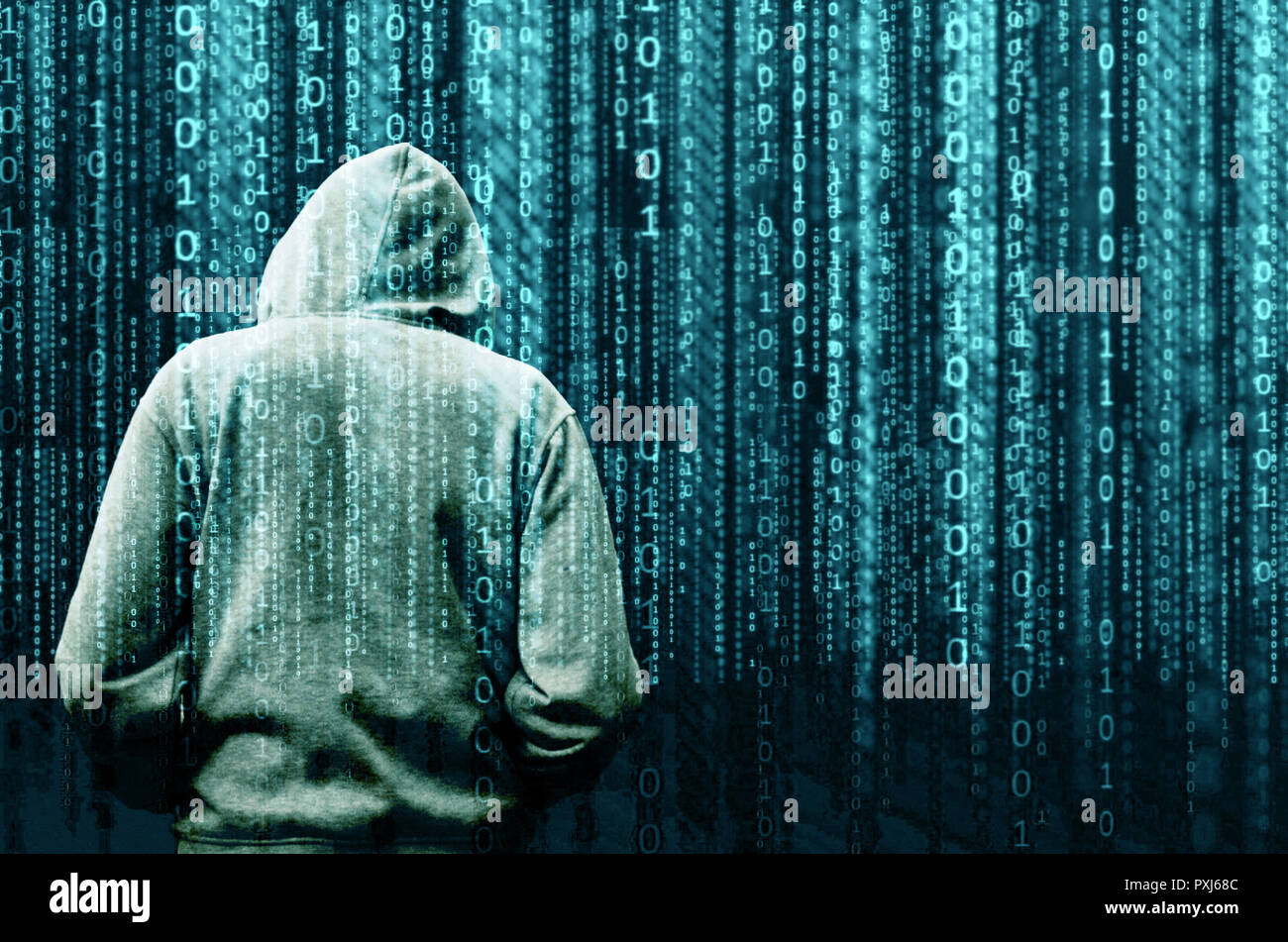 L'homme mystérieux et anonyme composite à capuchon avec ruisseau de chiffres binaires, chapeau blanc, ethical hacker concept Banque D'Images