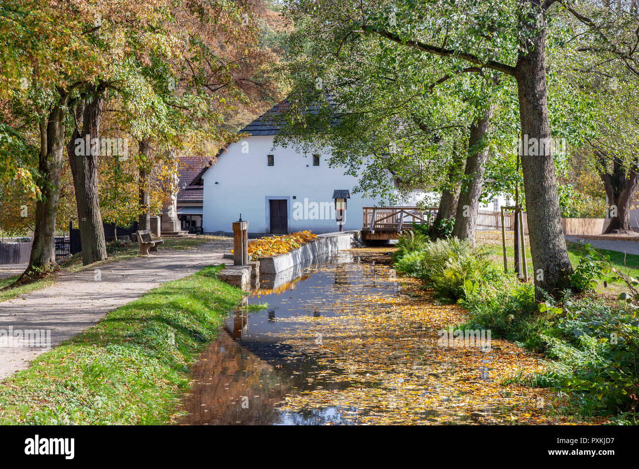 Un Rudrův mlýn vodní mandl, Ratibořice, Babiččino údolí, Česká republika / Rudr Ratiborice, moulin à eau, la région de Bohême de l'Est, République Tchèque Banque D'Images