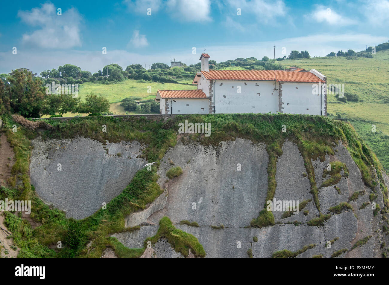 Chapelle de San Telmo et de flysch, Algorri, Zumaia, Pays Basque, Espagne Banque D'Images