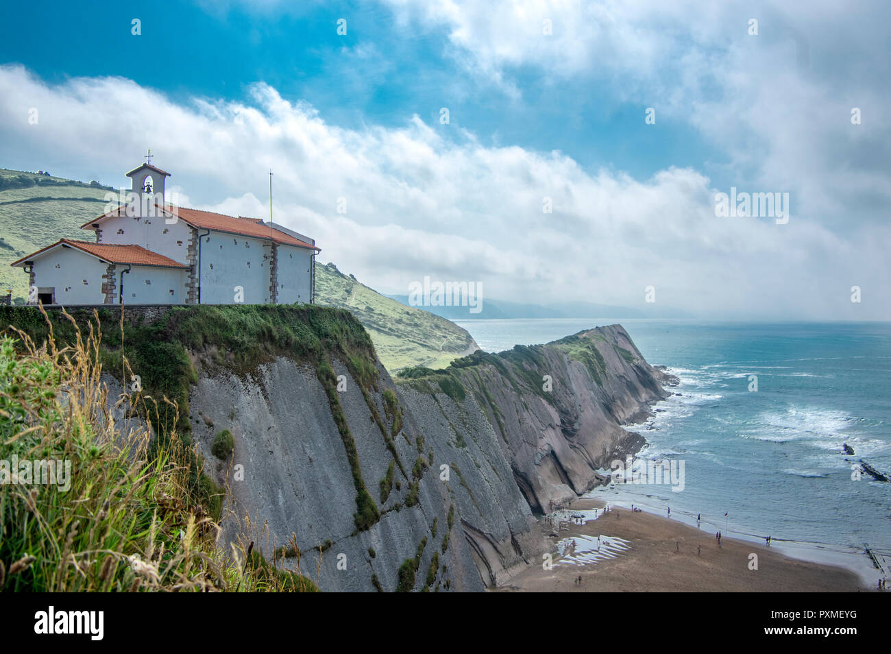 Chapelle de San Telmo et de flysch, Algorri, Zumaia, Pays Basque, Espagne Banque D'Images