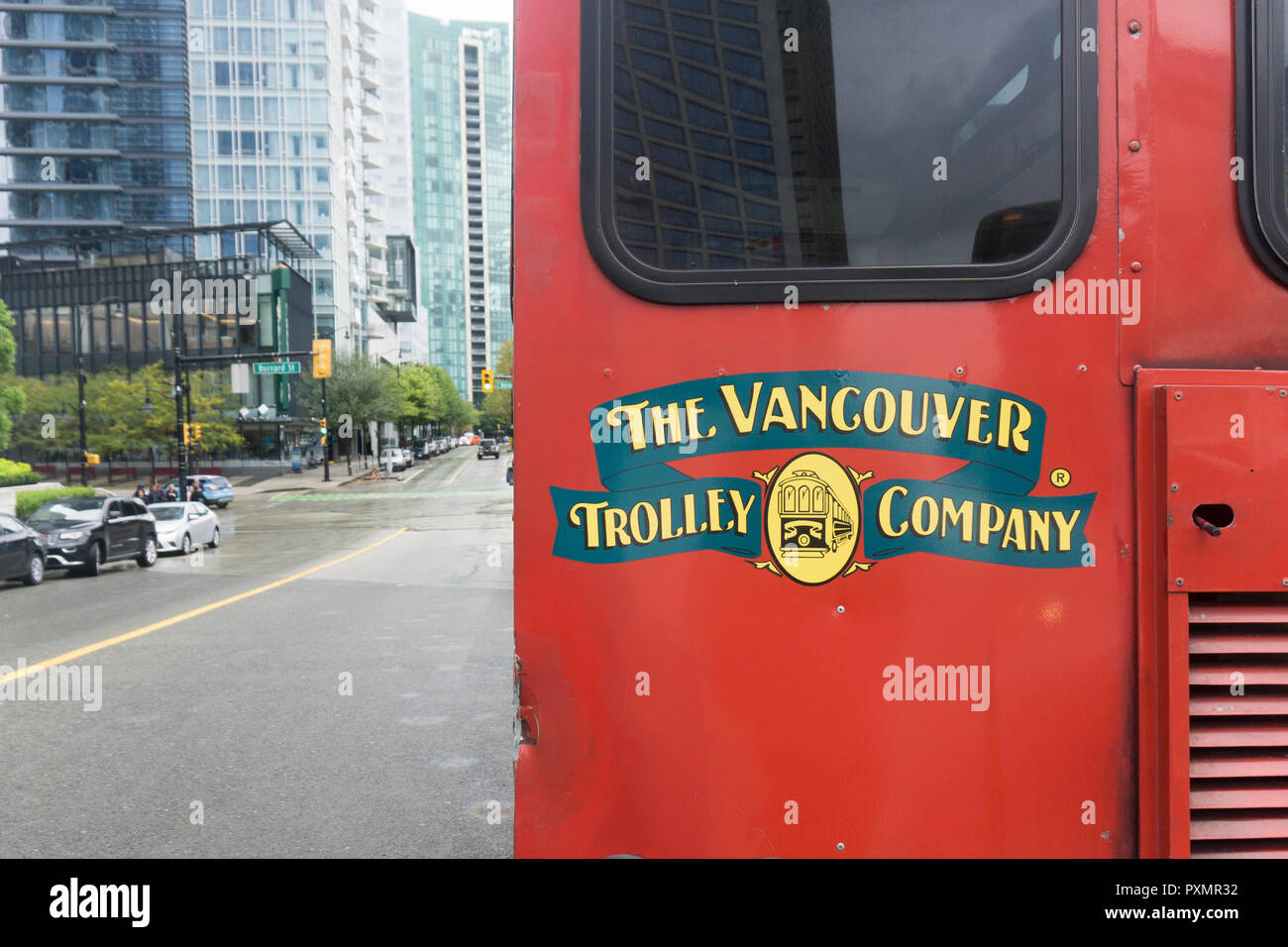 Vancouver, CANADA - 10 septembre 2018 : Vancouver Trolley Company signe sur un bus rouge. Une visite guidée de Vancouver. Banque D'Images