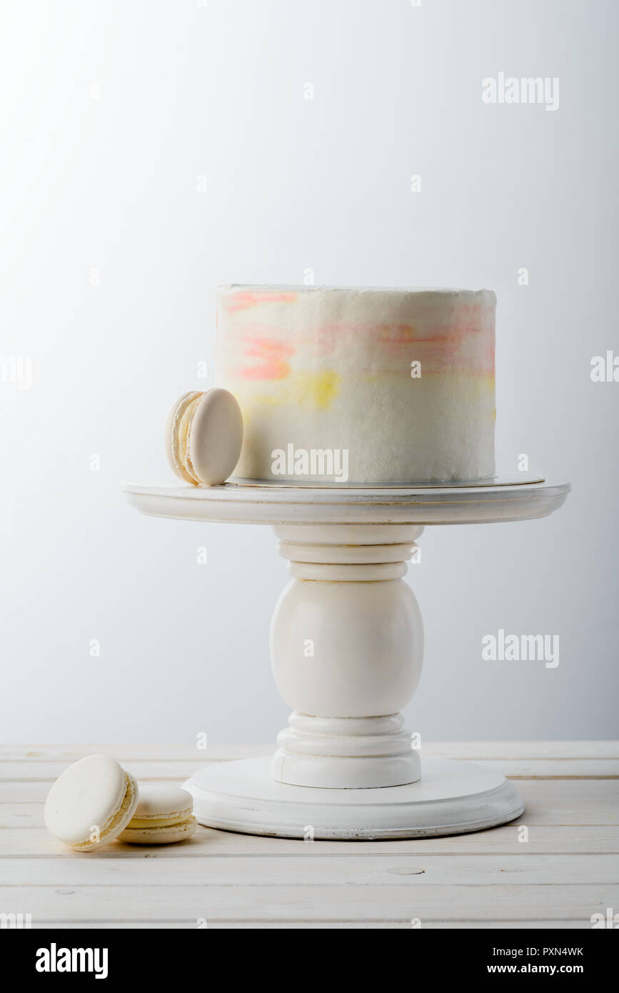 Macaroni et gâteau minimaliste Banque D'Images