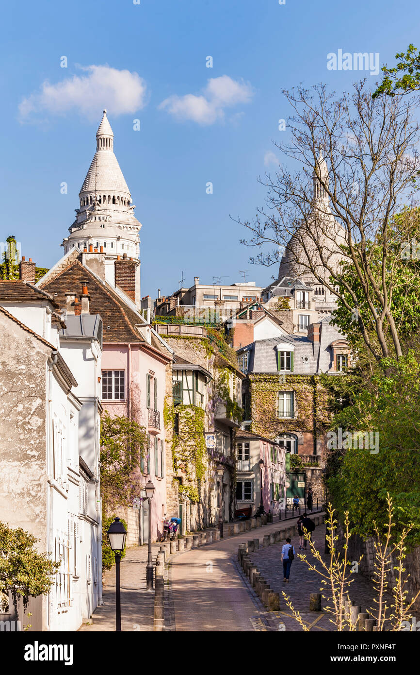 France, Paris, Montmartre, Place Dalida, Rue de l'Abreuvoir, alley Banque D'Images