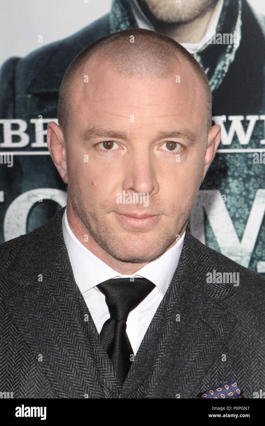 12/17/09 de Guy Ritchie Sherlock Holmes' Premiere @ Lincoln Center, New York Photo de Richard Buxo(17 Décembre 2009) Dossier de référence #  33687 295HNWPLX  Banque D'Images