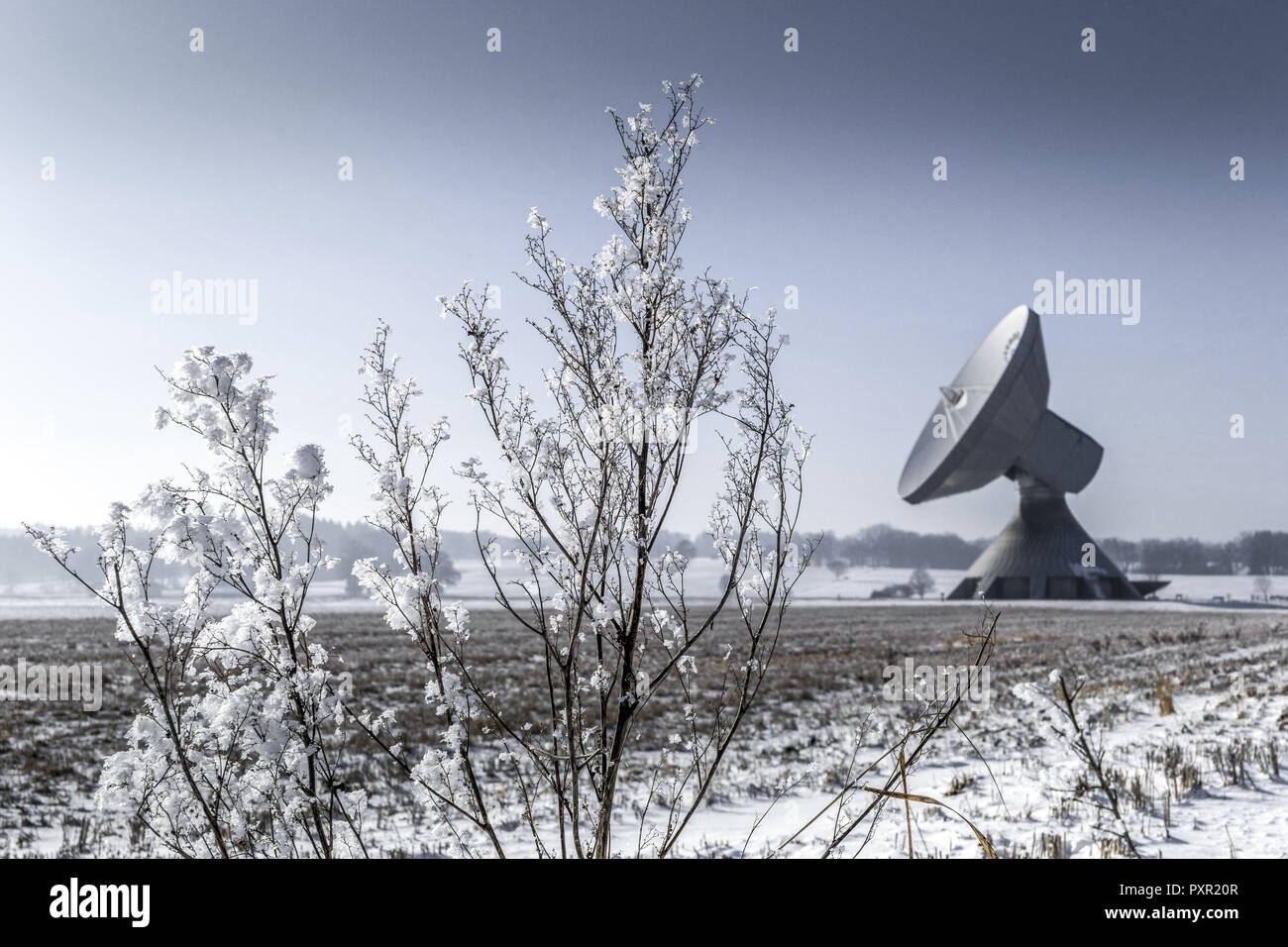 Station terrienne de satellite Banque de photographies et d’images à