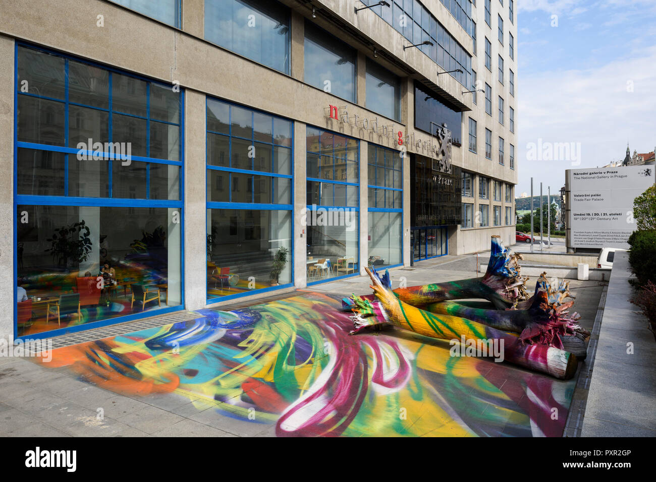 Prague. République tchèque. Palais des Expositions (Veletrzní palác), le logement de la Galerie Nationale à Prague (Národní galerie v Praze). La peinture, une partie de la Banque D'Images