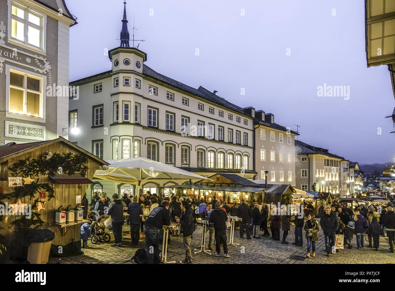 Weihnachtsmarkt à Bad Tölz, Bayern, Deutschland, Marché de Noël à Bad Tolz, Bavière, Allemagne, christkindlmarkt, marché de noël, bad tolz, upper Banque D'Images