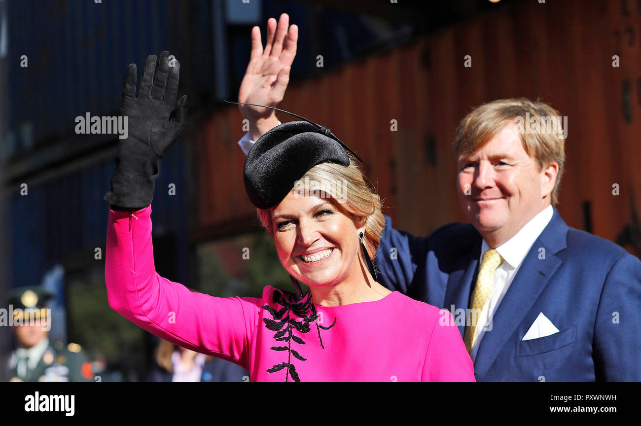 Le roi Willem-Alexander et Maxima La reine des Pays-Bas après une visite à Brixton Pop dans le sud de Londres dans le cadre de leur visite d'État du Royaume-Uni. Banque D'Images
