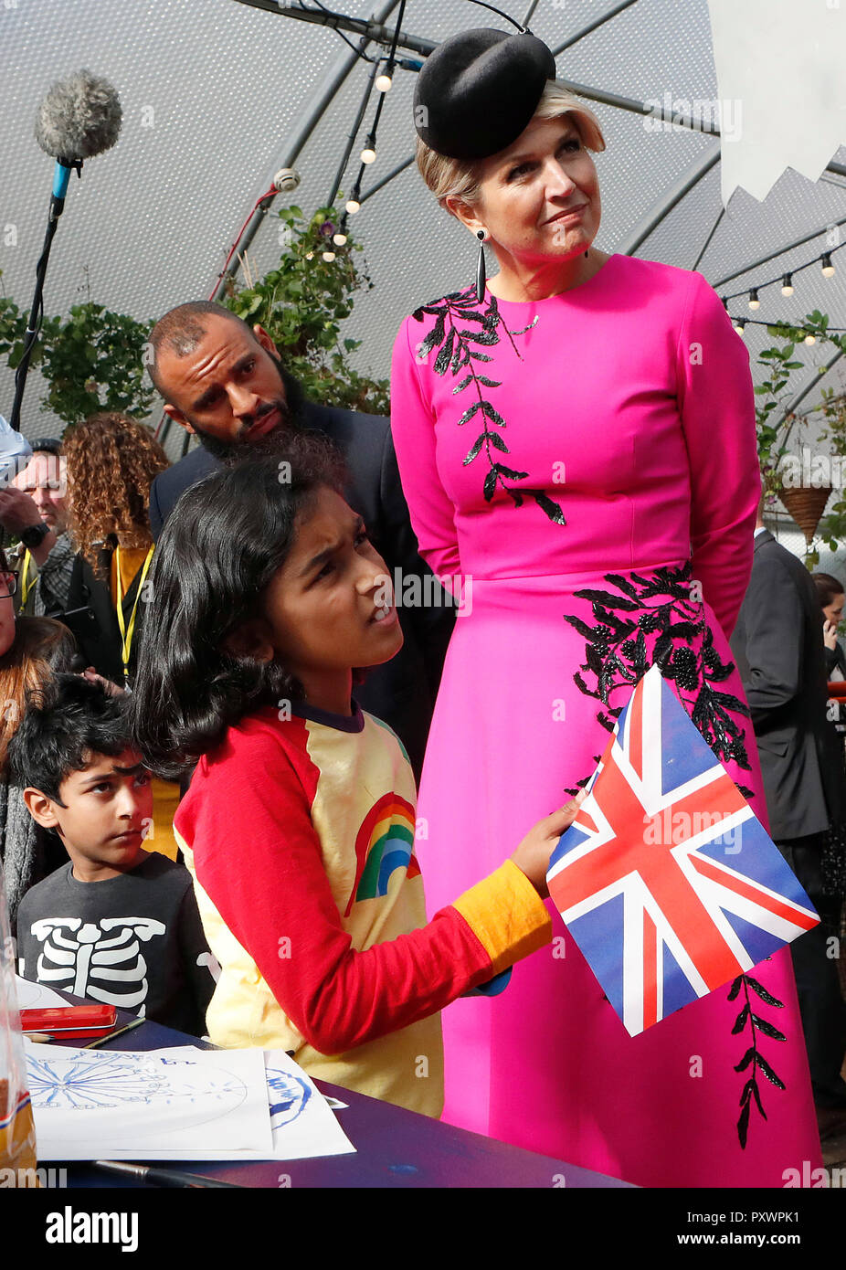 Reine Maxima des Pays-Bas parle aux enfants alors qu'elle visite le Brixton pop à Londres dans le cadre de sa visite d'État du Royaume-Uni. Banque D'Images