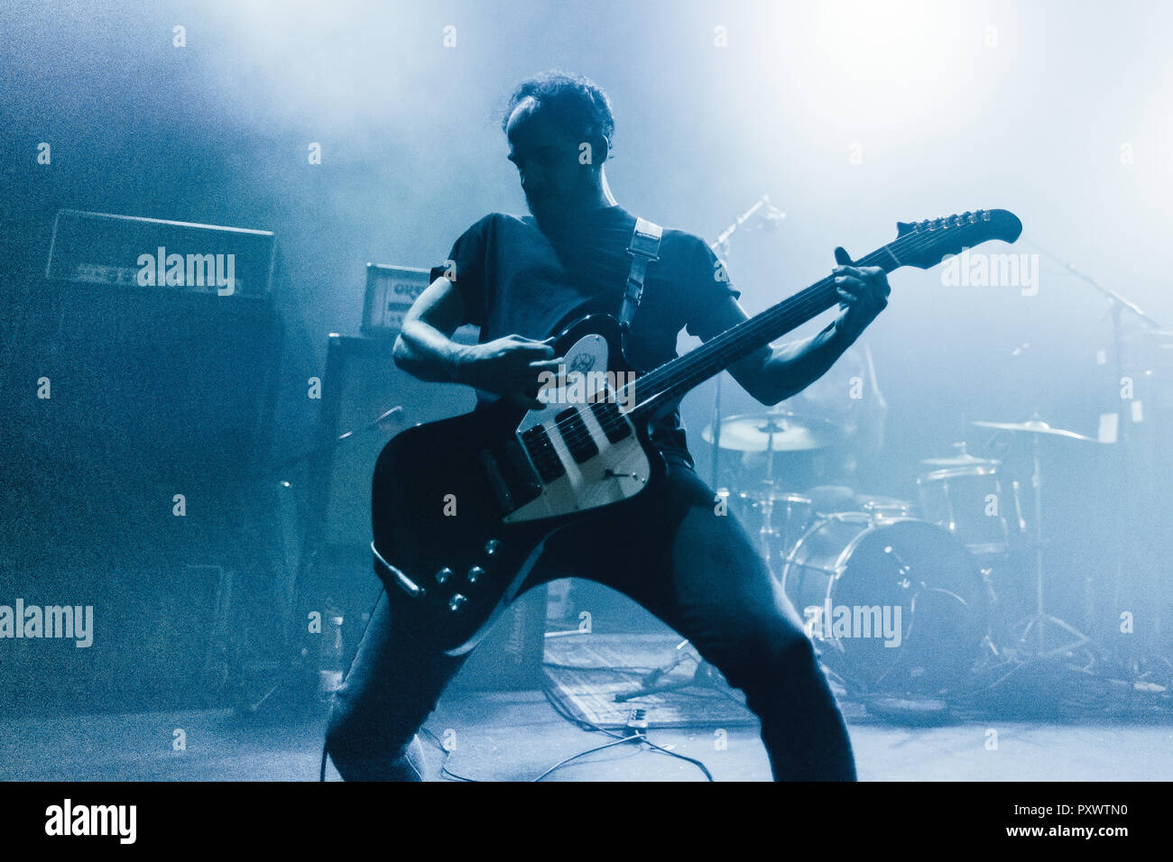 Danemark, copenhague - Octobre 22, 2018. Le groupe de metal suisse Abraham effectue un concert live à l'hôtel Cecil à Copenhague. (Photo crédit : Gonzales Photo - Peter Troest). Banque D'Images