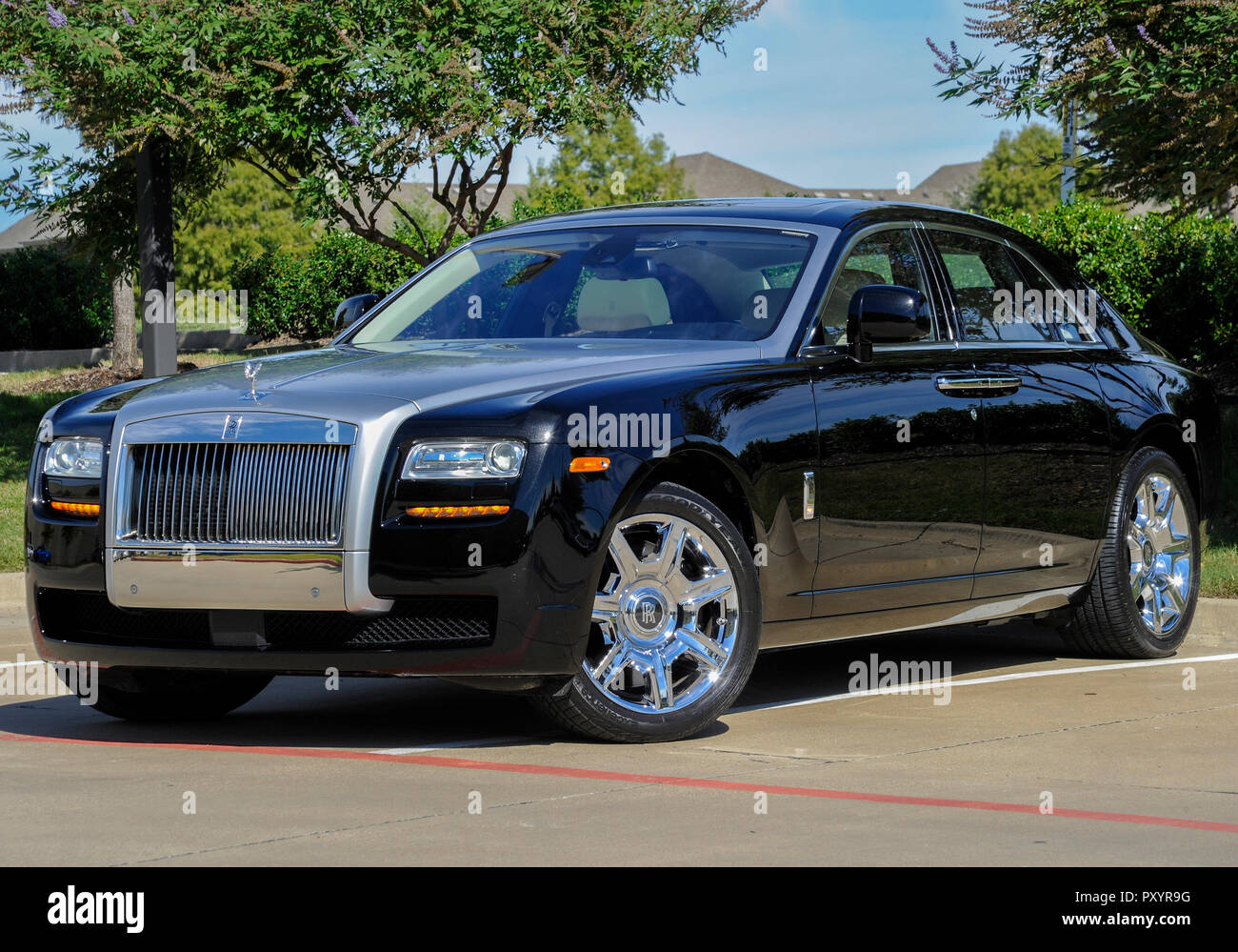 Oct 24, 2018 : 2010 Rolls-Royce Ghost est équipé d'un 4,0 litres, 6 520 hp en lézard vert Banque D'Images