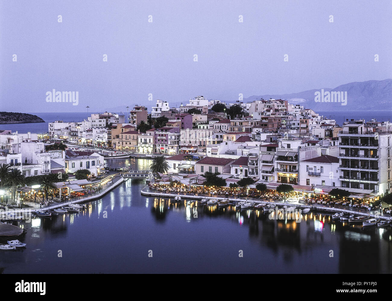 Agios Nicolaos, Hafen am Abend, Kreta, Spanien Banque D'Images
