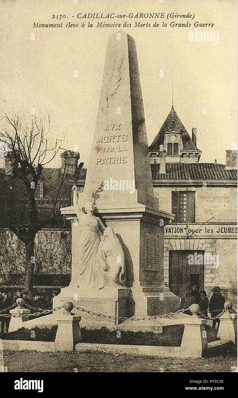 Cadillac-sur-Garonne - Monument aux morts. Banque D'Images