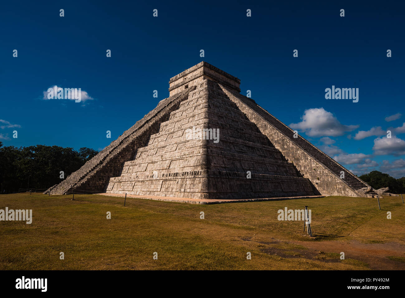 L'ancienne pyramide maya à Chichen Itza, Mexique Banque D'Images