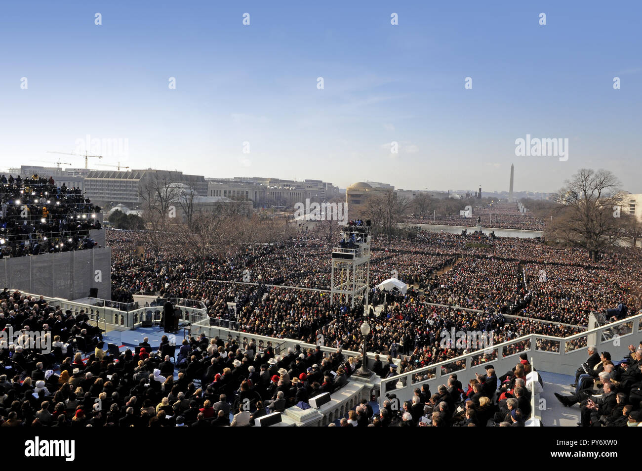 Le président Barack Obama livre son discours à Washington, D.C., le 20 janvier 2009. DoD photo par le conseiller-maître Sgt. Meneguin Thomas, U.S. Air Force Banque D'Images