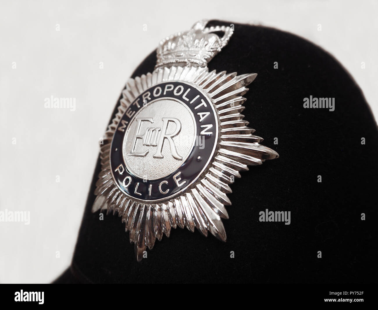 Metropolitan police helmet Banque D'Images