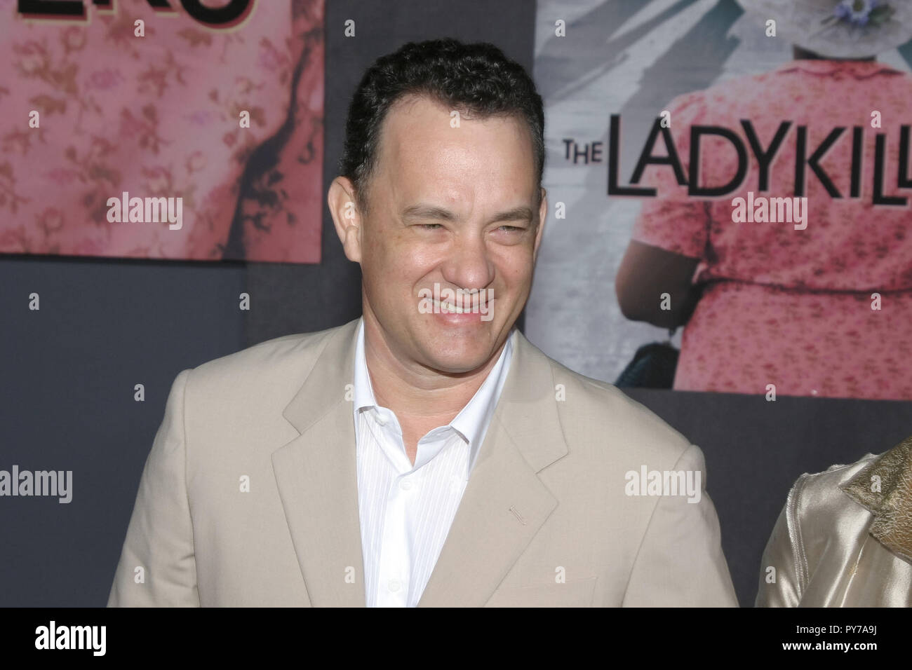 Tom Hanks 03/12/04 A Stitch in Time @ El Capitan Theatre,Hollywood Photo de Kazumi Nakamoto/HNW / PictureLux (21 mars 2004) Banque D'Images Tom Hanks 03/12/04 A Stitch in Time @ El Capitan Theatre,Hollywood Photo de Kazumi Nakamoto/HNW / PictureLux (21 mars 2004) Banque D'Images