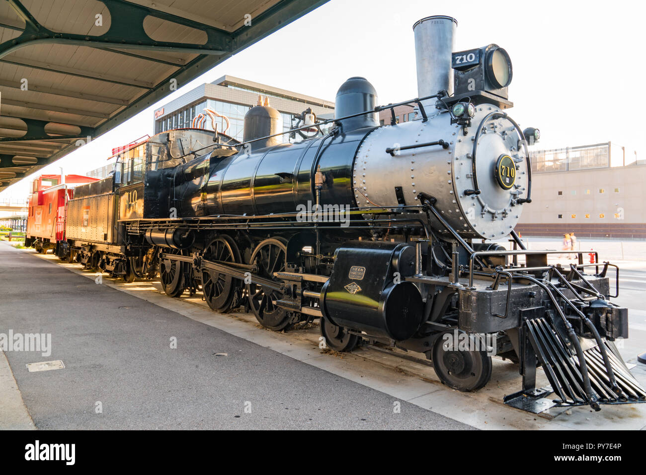 LINCOLN, NEBRASKA - Juillet 10, 2018 : train à vapeur restauré dans le projet de loi Harris Iron Horse Park dans le quartier de Haymarket de Lincoln, Nebraska Banque D'Images
