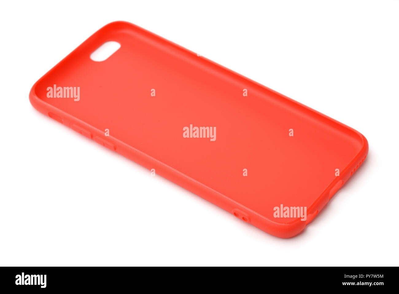 Vide de protection en silicone rouge téléphone isolé sur fond blanc Banque D'Images