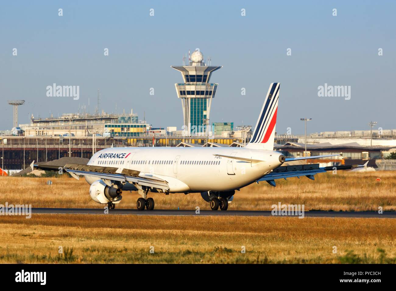 Avion air france qui decolle Banque de photographies et d’images à haute résolution Alamy