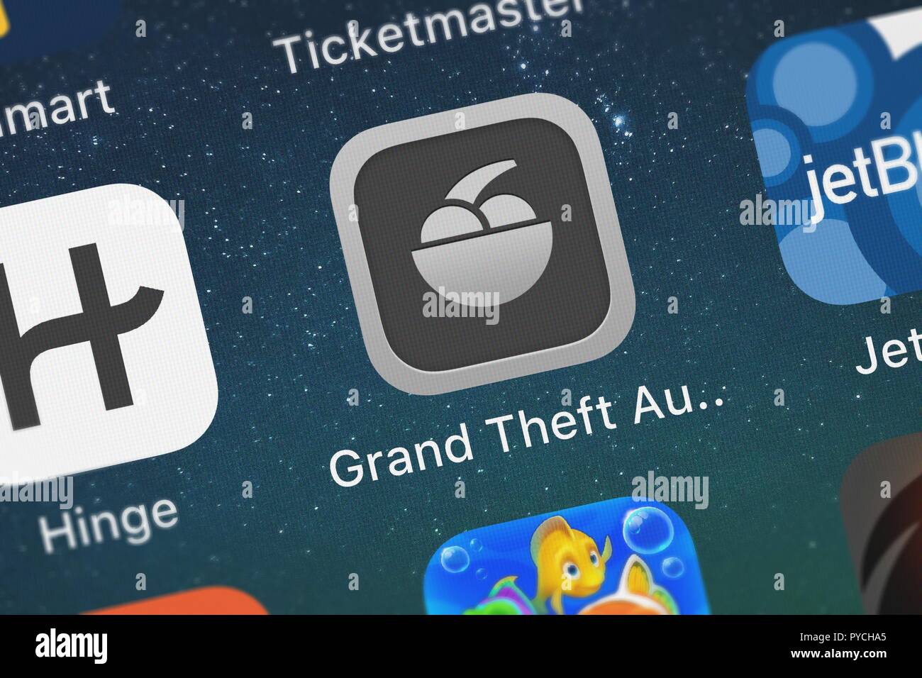 Londres, Royaume-Uni - 26 octobre 2018 : Gros plan sur le Grand Theft Auto  : iFruit mobile app par Rockstar Games Photo Stock - Alamy