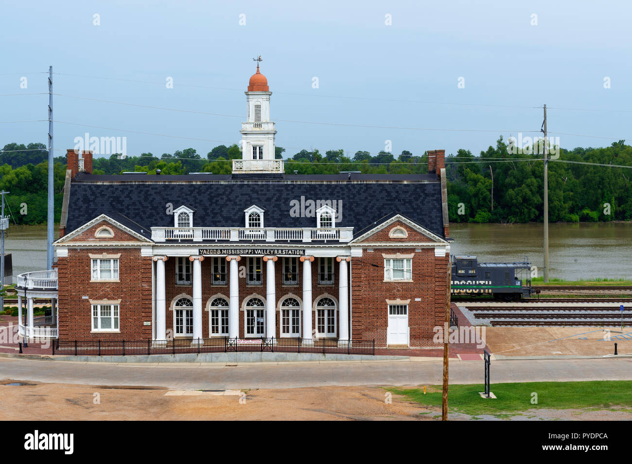 Vicksburg, États-Unis - 22 juin 2014 : vue sur la vallée du Mississippi et des Yazoo Railroad Depot à Vicksburg, Mississippi, États-Unis Banque D'Images