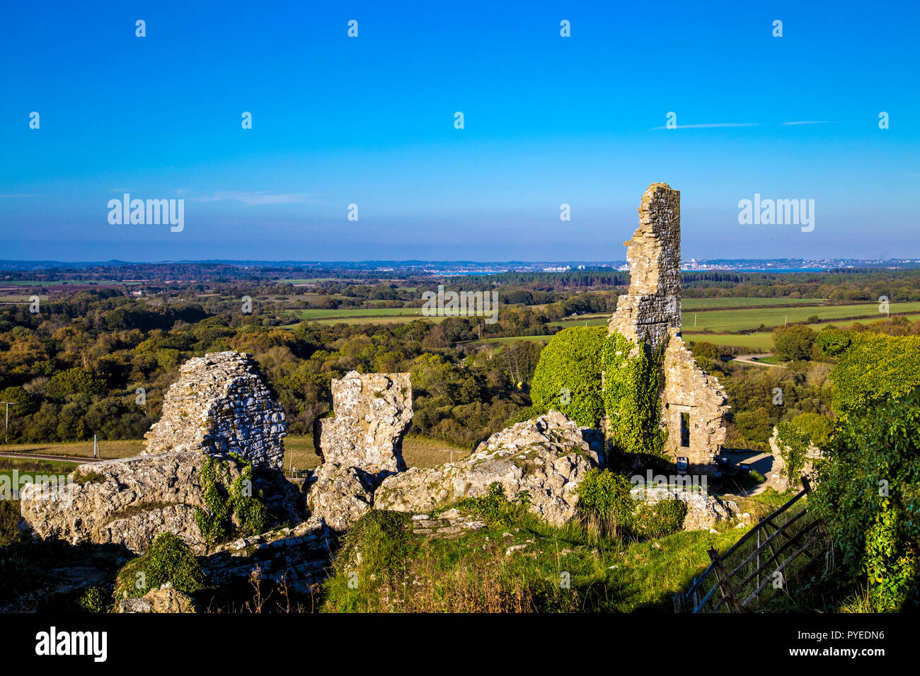 Ruines du château de Corfe, dans le Dorset, UK Banque D'Images