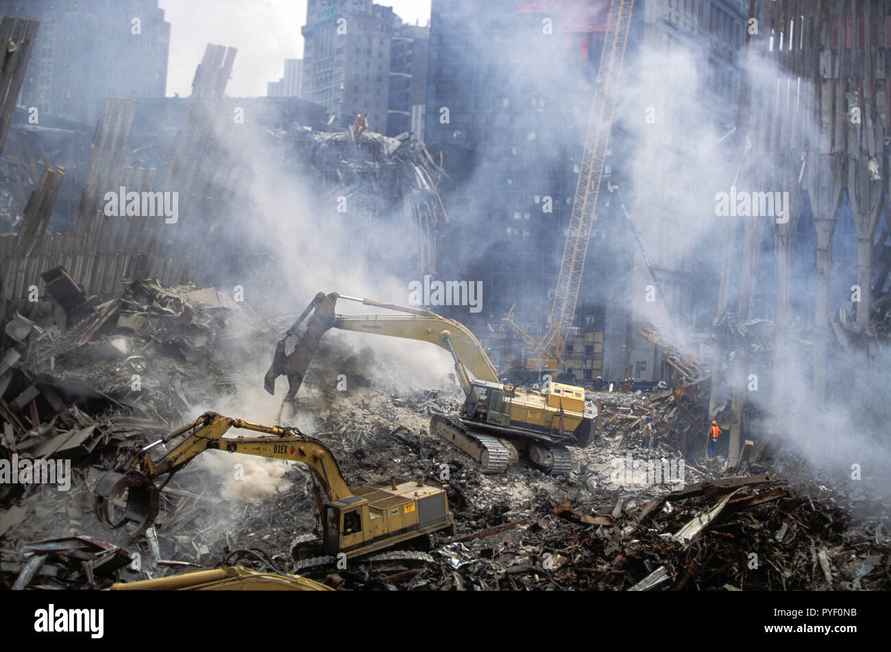 Sep 24, 2001 - Ground Zero, à la suite des attaques terroristes du 11 septembre au World Trade Center. Photo par Gary Ell Banque D'Images