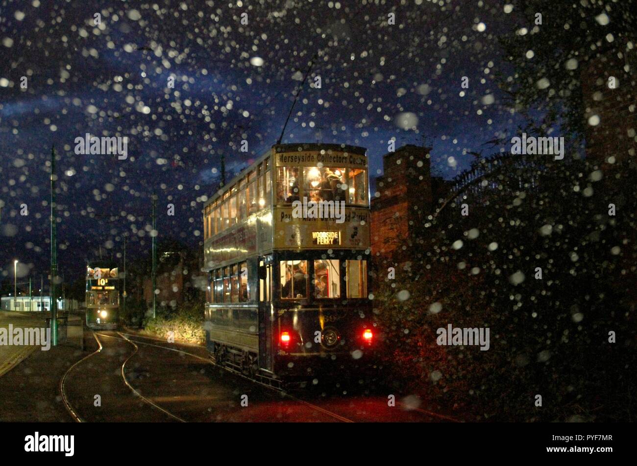 Wirral Merseyside Uk,trams mis sur twilight pour l'événement de crédit 1er temps Ian Fairbrother/Alamy Stock Photos Banque D'Images