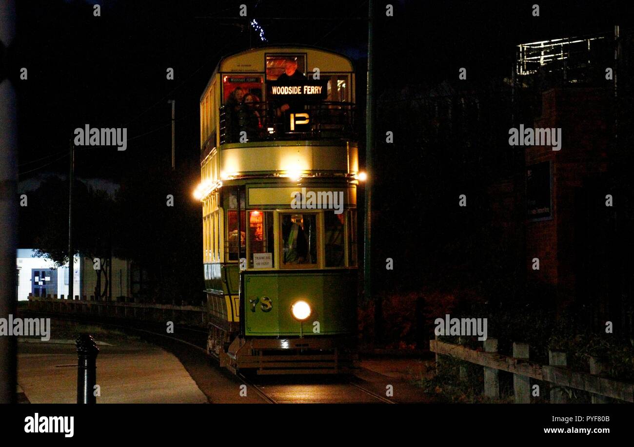 Wirral Merseyside Uk,trams mis sur twilight pour l'événement de crédit 1er temps Ian Fairbrother/Alamy Stock Photos Banque D'Images