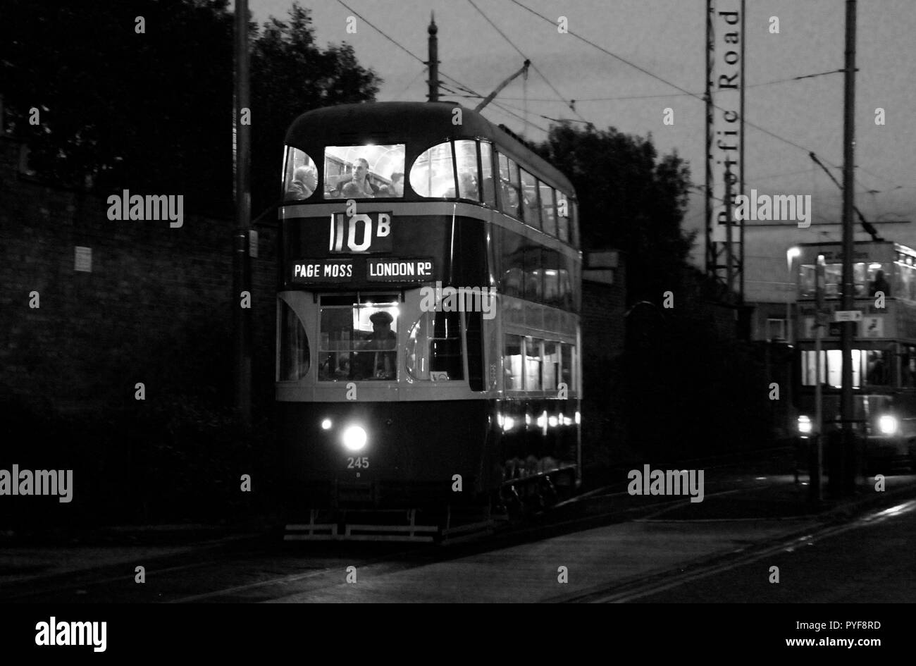 Wirral Merseyside Uk,trams mis sur twilight pour l'événement de crédit 1er temps Ian Fairbrother/Alamy Stock Photos Banque D'Images