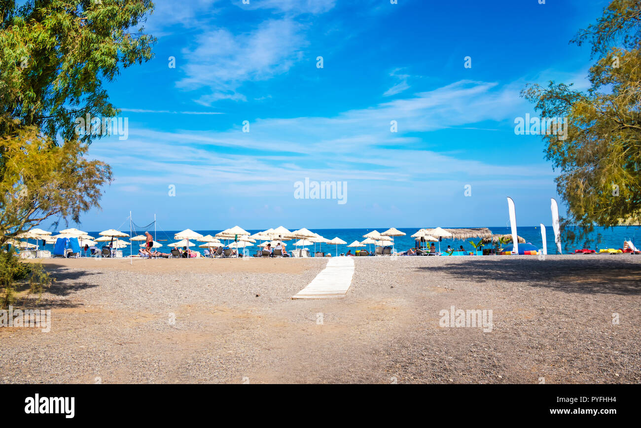 Promenade en bois de Vlycha beach près de Lindos Village (Rhodes, Grèce) Banque D'Images