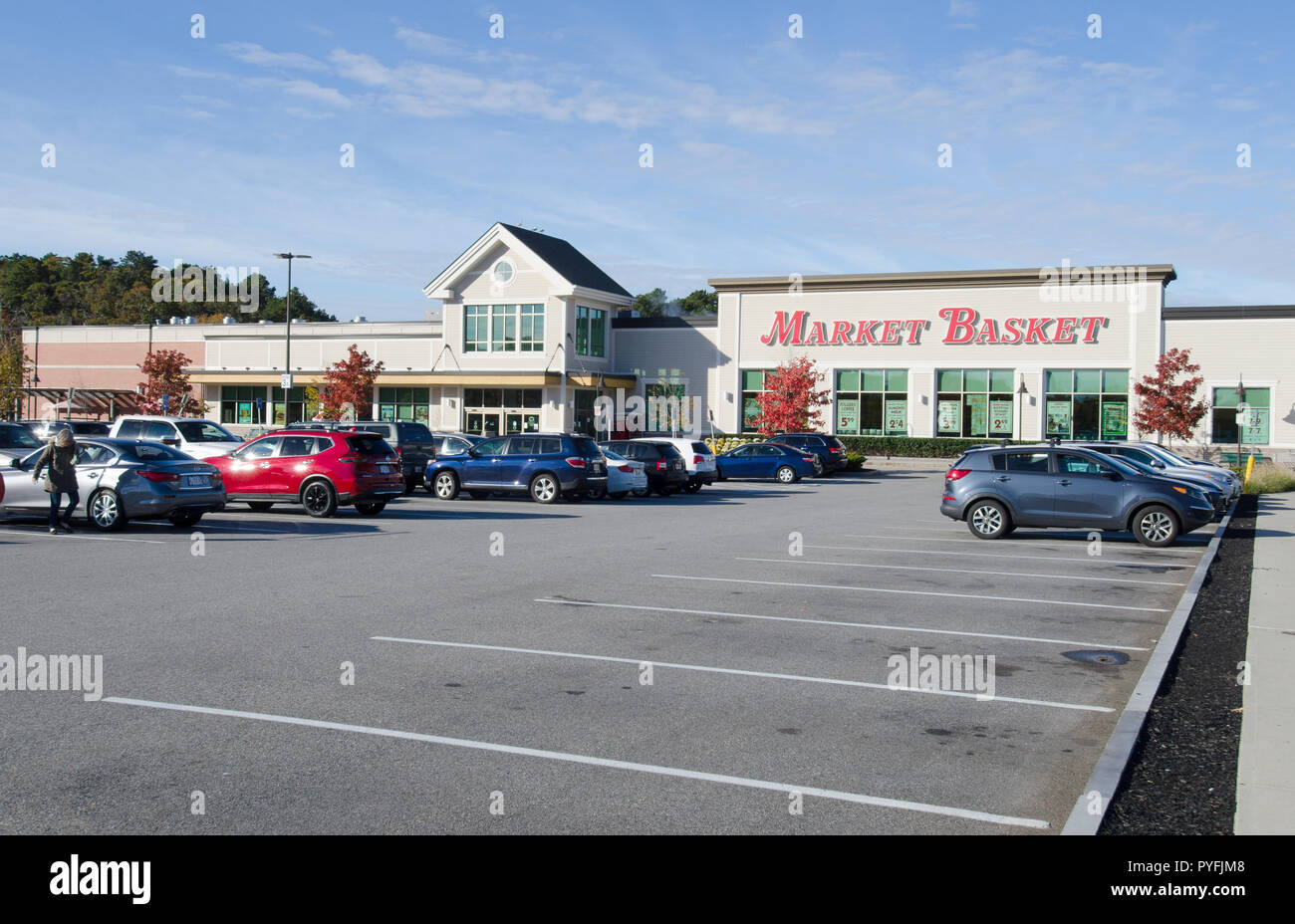 Panier du marché, supermarchés, DeMoulas Inc., épicerie à Sagamore Beach, Bourne, Cape Cod, Massachusetts, USA est achain en Nouvelle Angleterre Banque D'Images