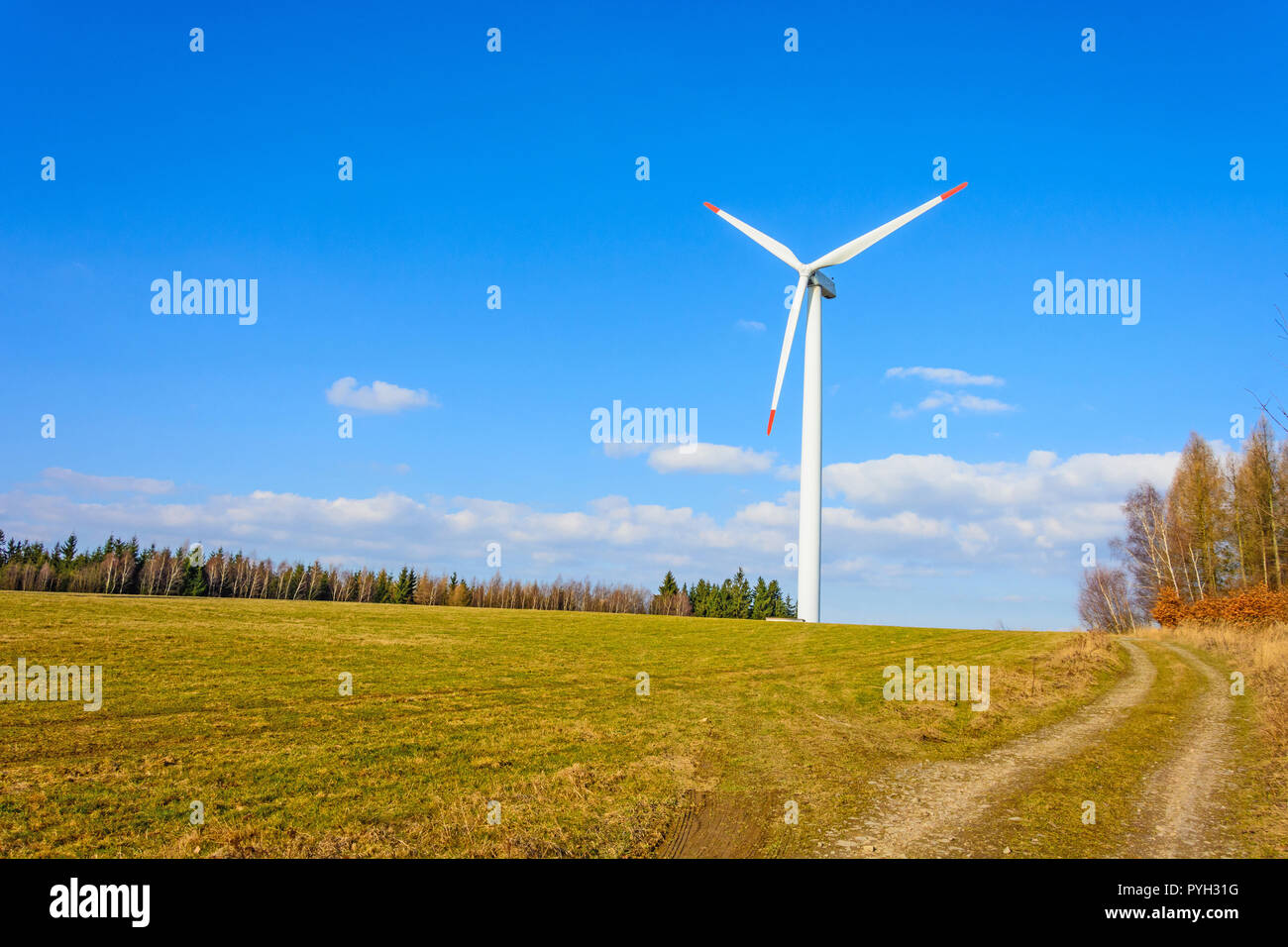 Les éoliennes en République tchèque en tant que source de l'énergie verte. L'énergie verte L'électricité éolienne technologie concept. Les énergies renouvelables l'énergie éolienne. Power Banque D'Images