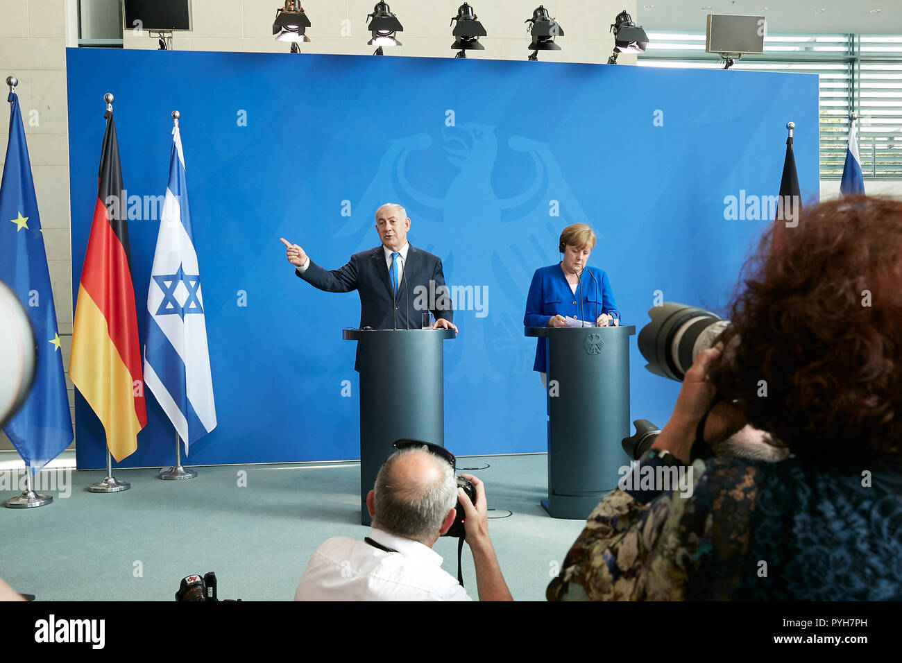 Berlin, Allemagne - La Chancelière allemande Angela Merkel et le Premier ministre israélien Benjamin Netanyahu à leur conférence de presse. Banque D'Images