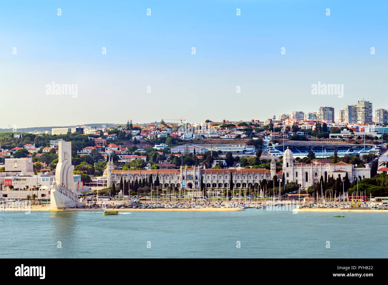Le Christ rédempteur statue sur les rives du Tage, Lisbonne Portugal Banque D'Images