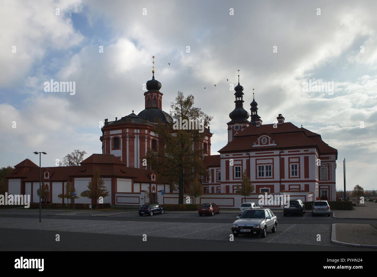 Mariánská Týnice église de pèlerinage conçu par l'architecte tchèque avec des origines italiennes Jan Santini Aichel (Giovanni Biagio Santini) dans Mariánský Týnec près de Kralovice en Bohême de l'Ouest, en République tchèque. Banque D'Images