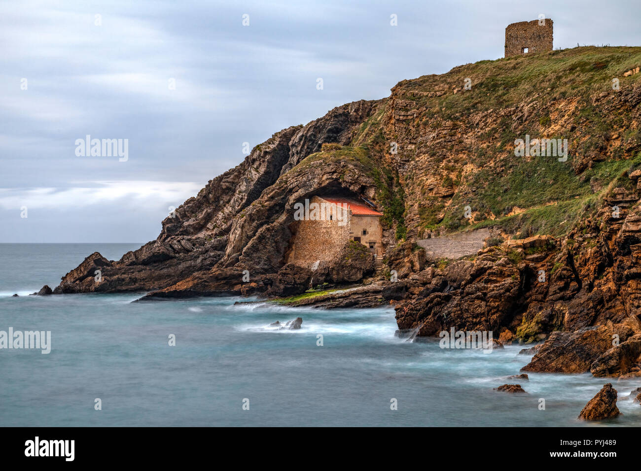 Ermita de Santa Justa, Ubiarco, Cantabria, ESPAGNE Banque D'Images