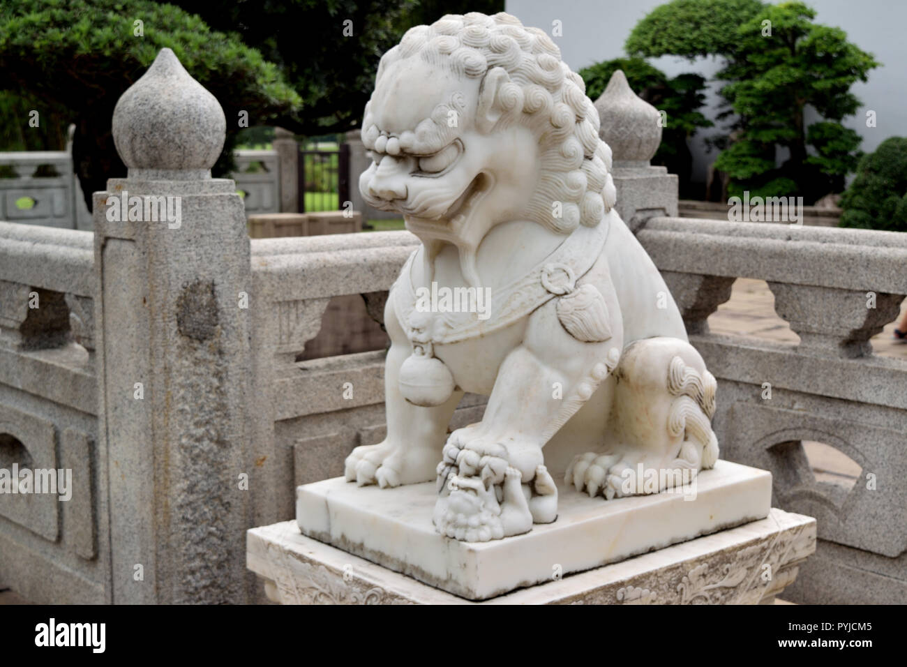 Singapour - 28 octobre 2018 : sculpture représentant un dragon Banque D'Images