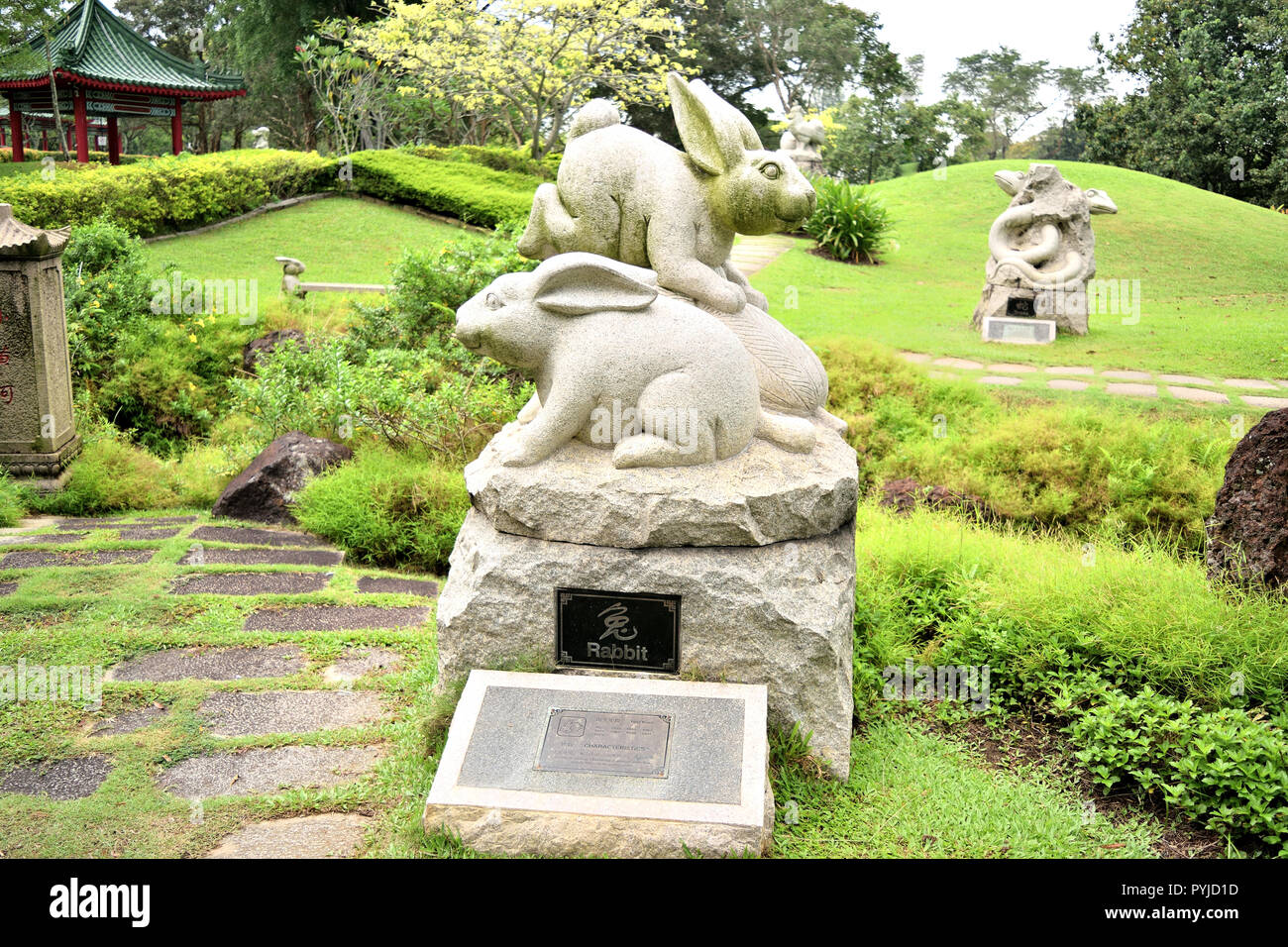 Singapour - 28 octobre 2018 : sculpture représentant le signe du lapin dans le calendrier chinois Banque D'Images