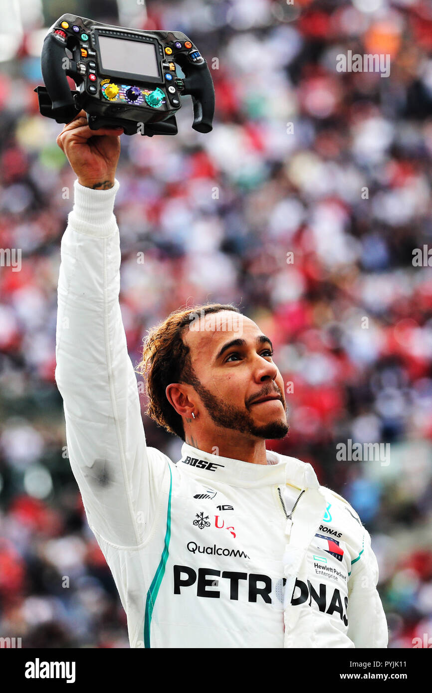 Mercedes Lewis Hamilton célèbre remportant le championnat des pilotes de Formule 1 au cours de la Grand Prix 2018 Le Mexique à l'Autodromo Hermanos Rodriguez à Mexico. Banque D'Images