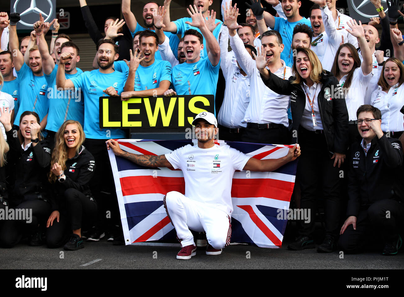 Mercedes Lewis Hamilton célèbre remportant le championnat des pilotes de Formule 1 au cours de la Grand Prix 2018 Le Mexique à l'Autodromo Hermanos Rodriguez à Mexico. Banque D'Images